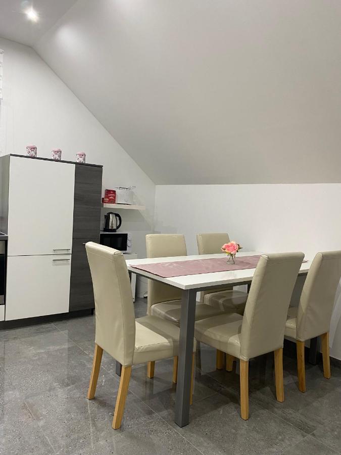 Apartma Azurre ポストイナ エクステリア 写真